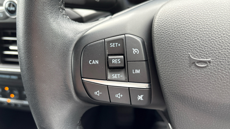 Ford Focus 1.0 EcoBoost 125 Titanium 5dr Petrol Hatchback